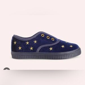 Laceless velvet pull on shoes with gold stars